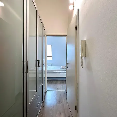 Free Parking - Stargate * Budapest