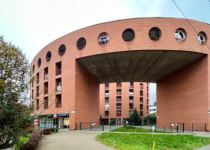 Free Parking - Stargate Apartament Budapeszt
