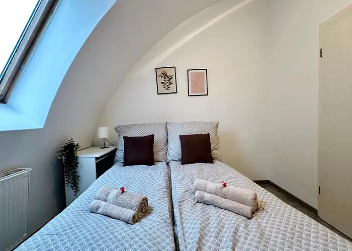 Free Parking - Stargate Apartament Budapeszt