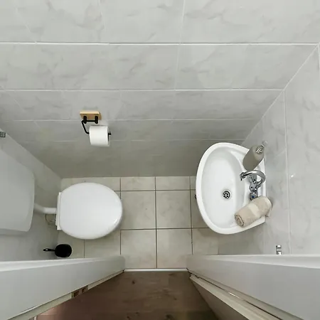 Free Parking - Stargate * Budapešť