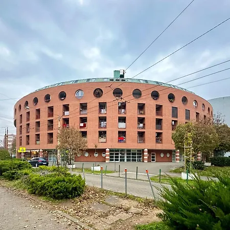 Free Parking - Stargate