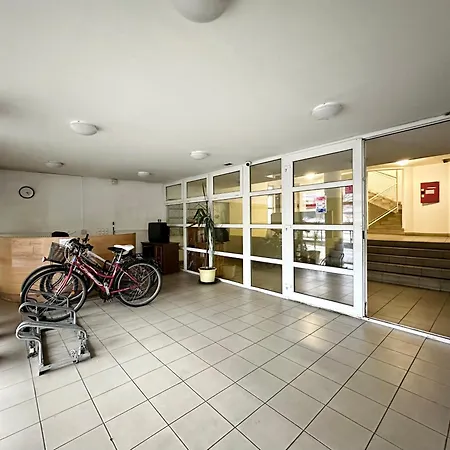 Free Parking - Stargate Budapešť